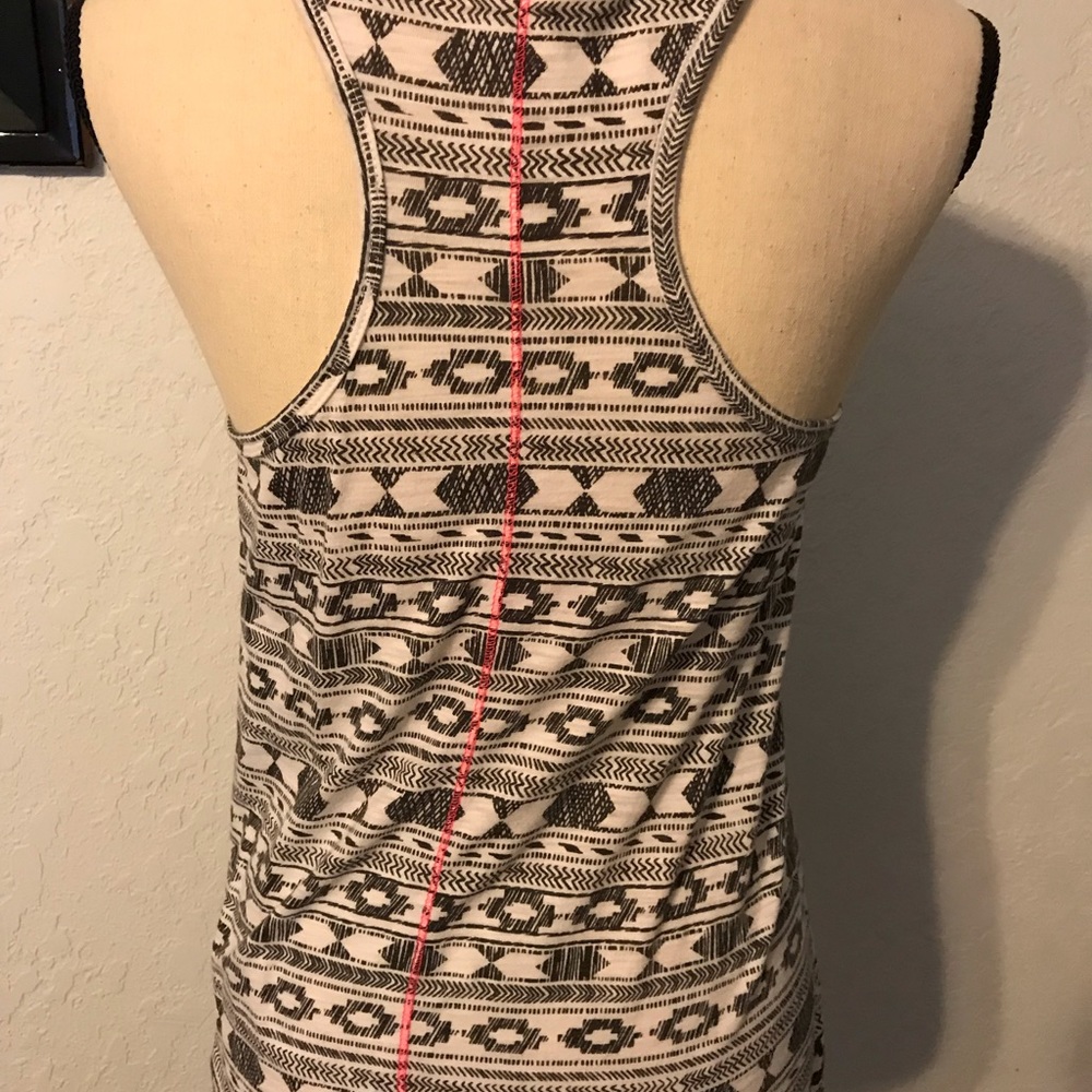 Mossimo Target Tank Top - Picture 4 of 5
